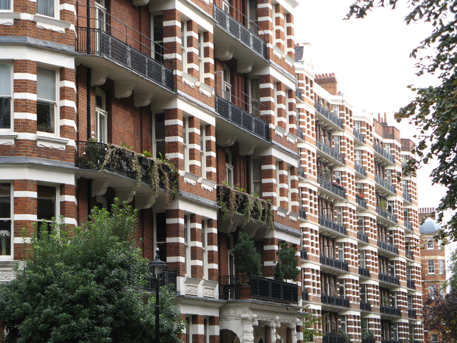 27 Lakóházak a Westminster Cathedral mellett