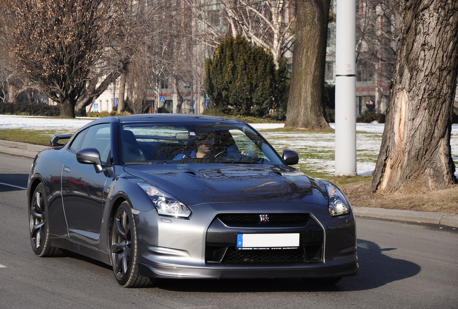 Nissan GT-R