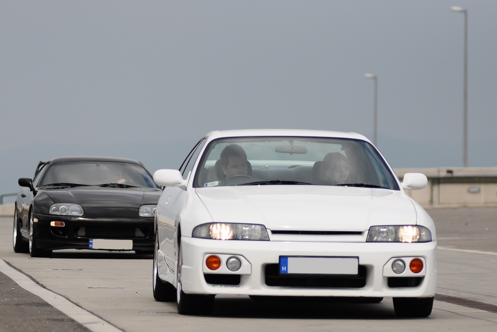 Nissan Skyline - Toyota Supra