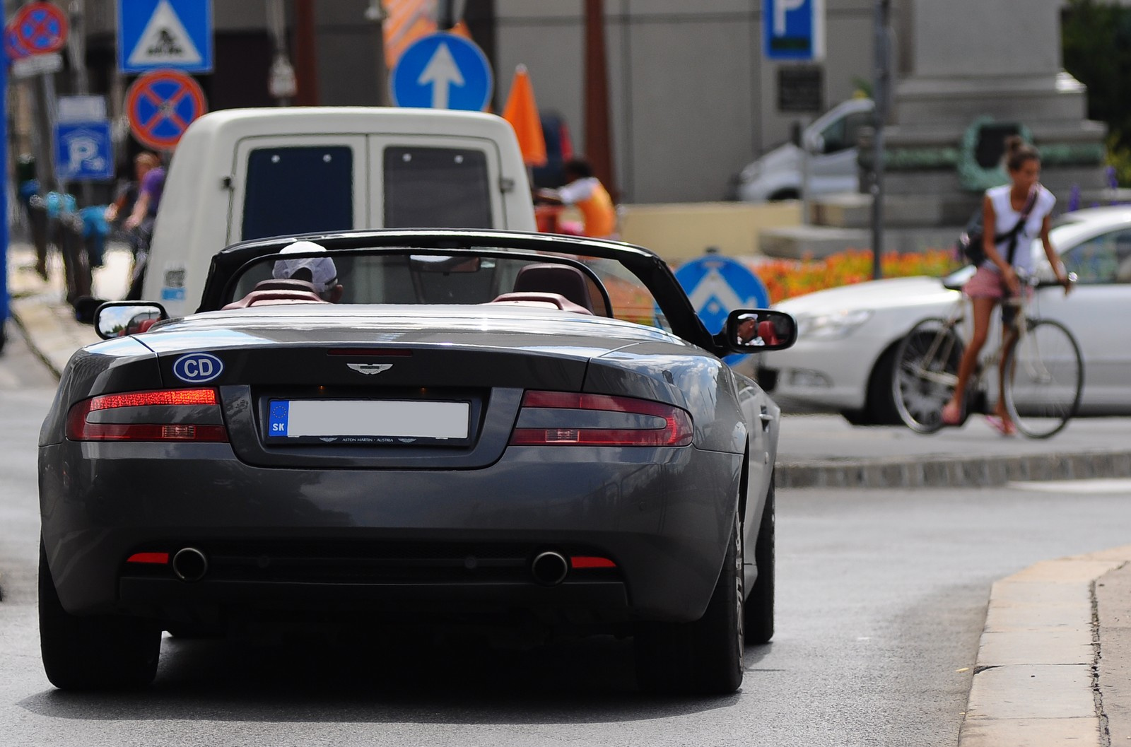 Aston Martin DB9 Volante