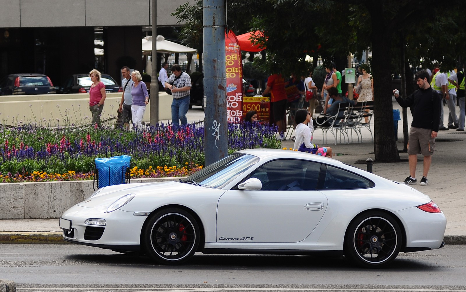 Porsche 911 Carrera GTS