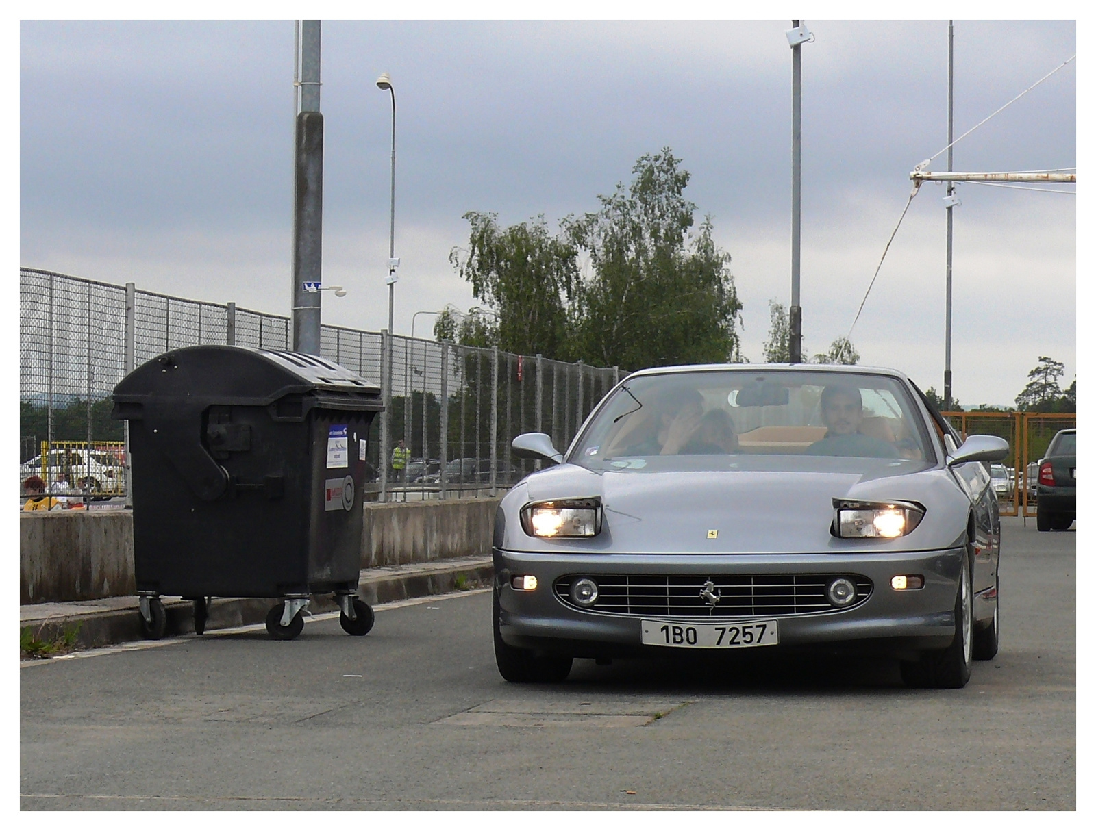 Ferrari 456M GT + KUKA