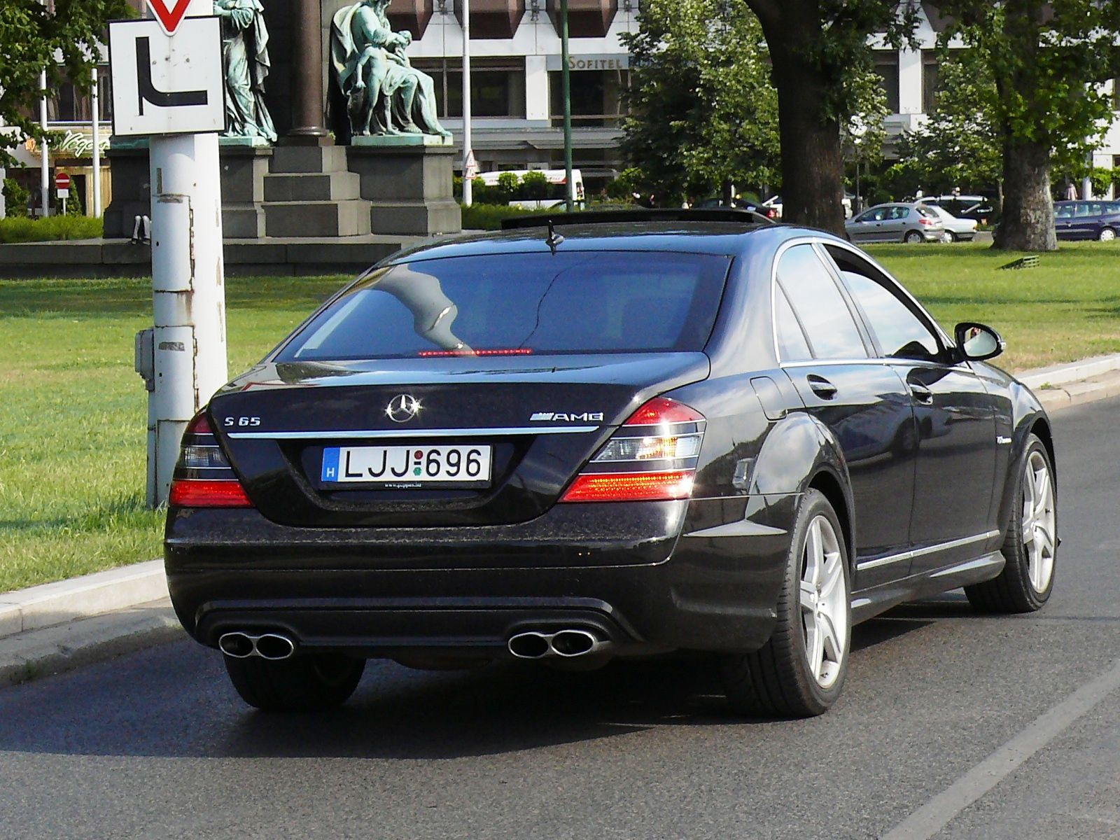 Mercedes S 65 AMG