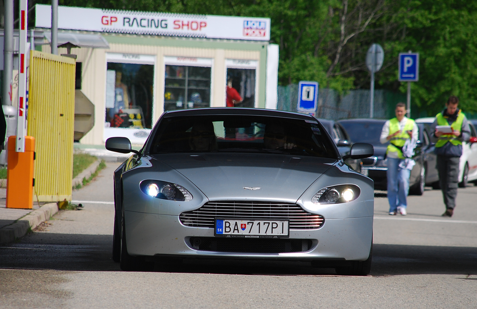 Aston Martin V8 Vantage