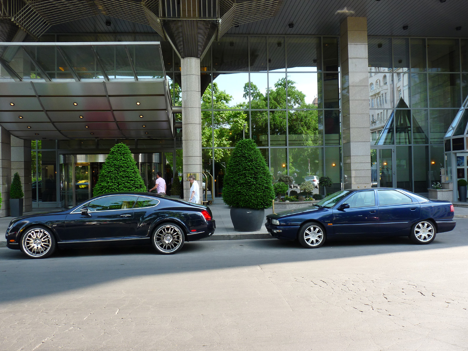 Bentley Continental GT - Maserati Quattroporte