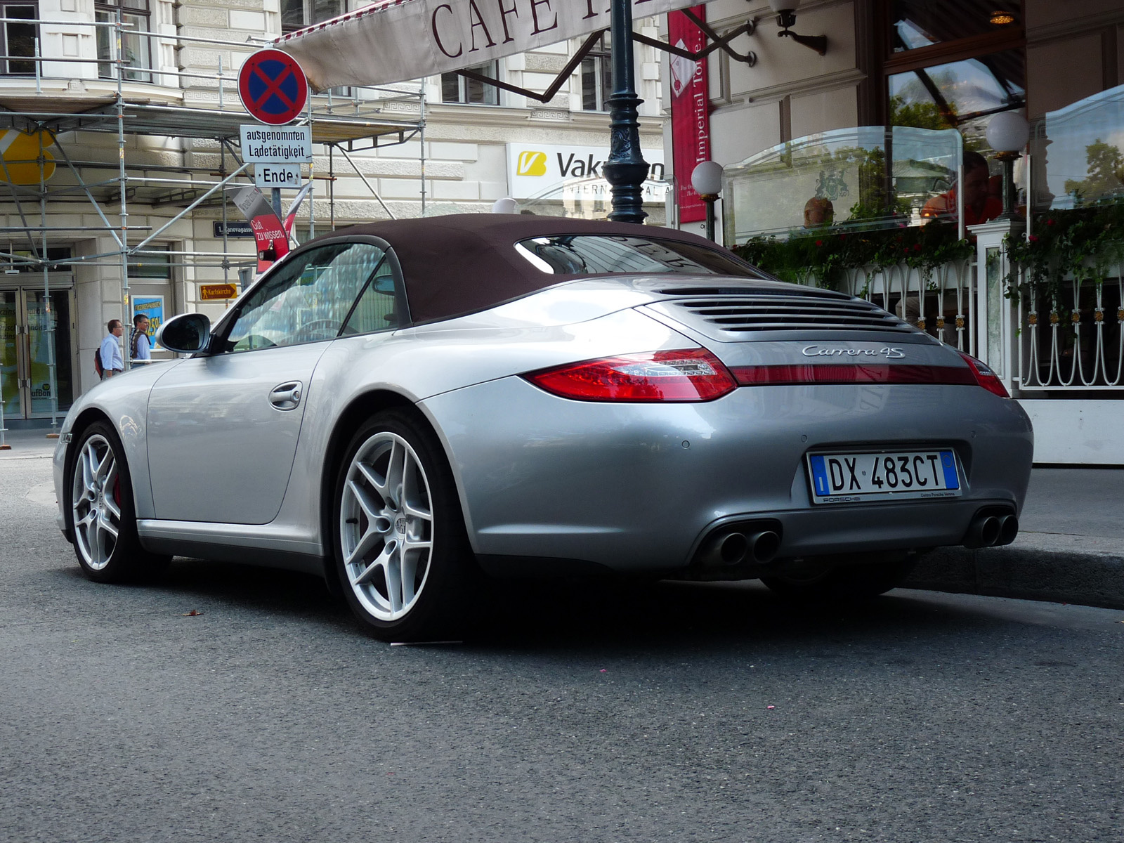 Porsche 911 Carrera 4S Cabriolet