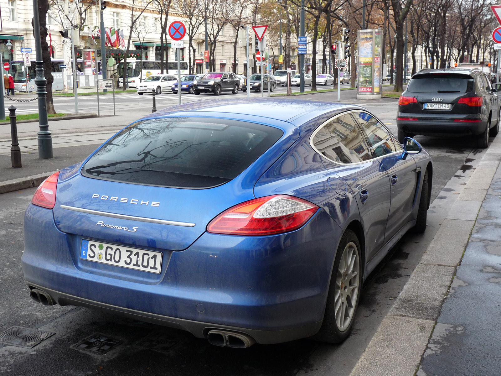 Porsche Panamera S