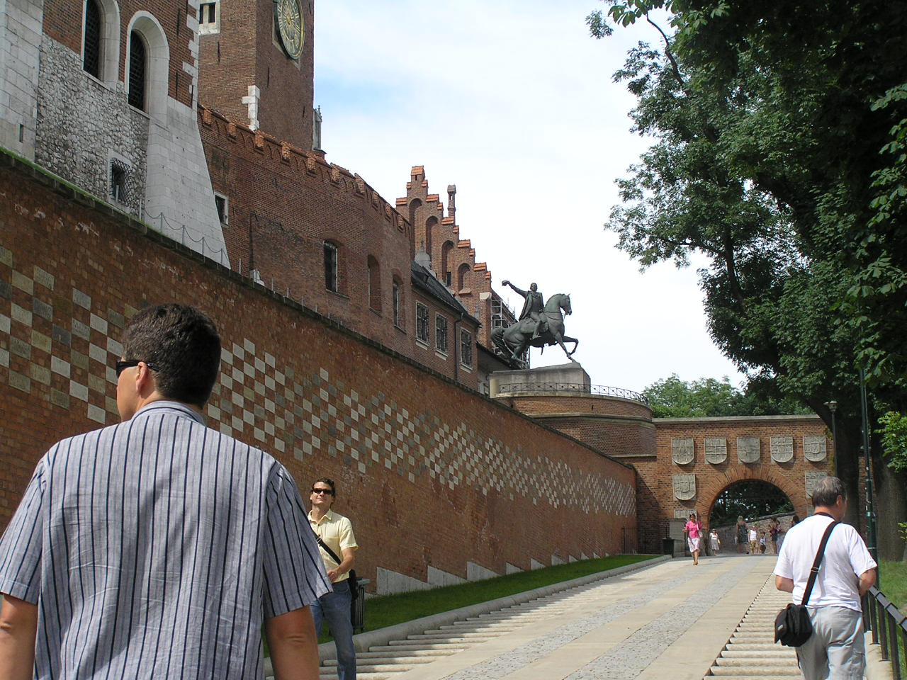 1069 Krakkó Wawel bejárata