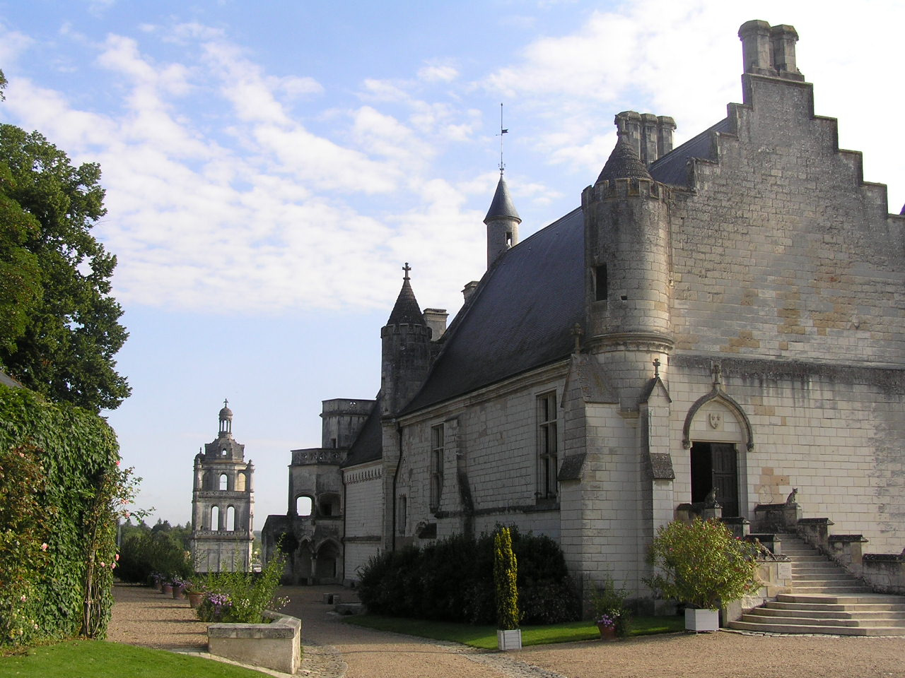 0449 Loches vár