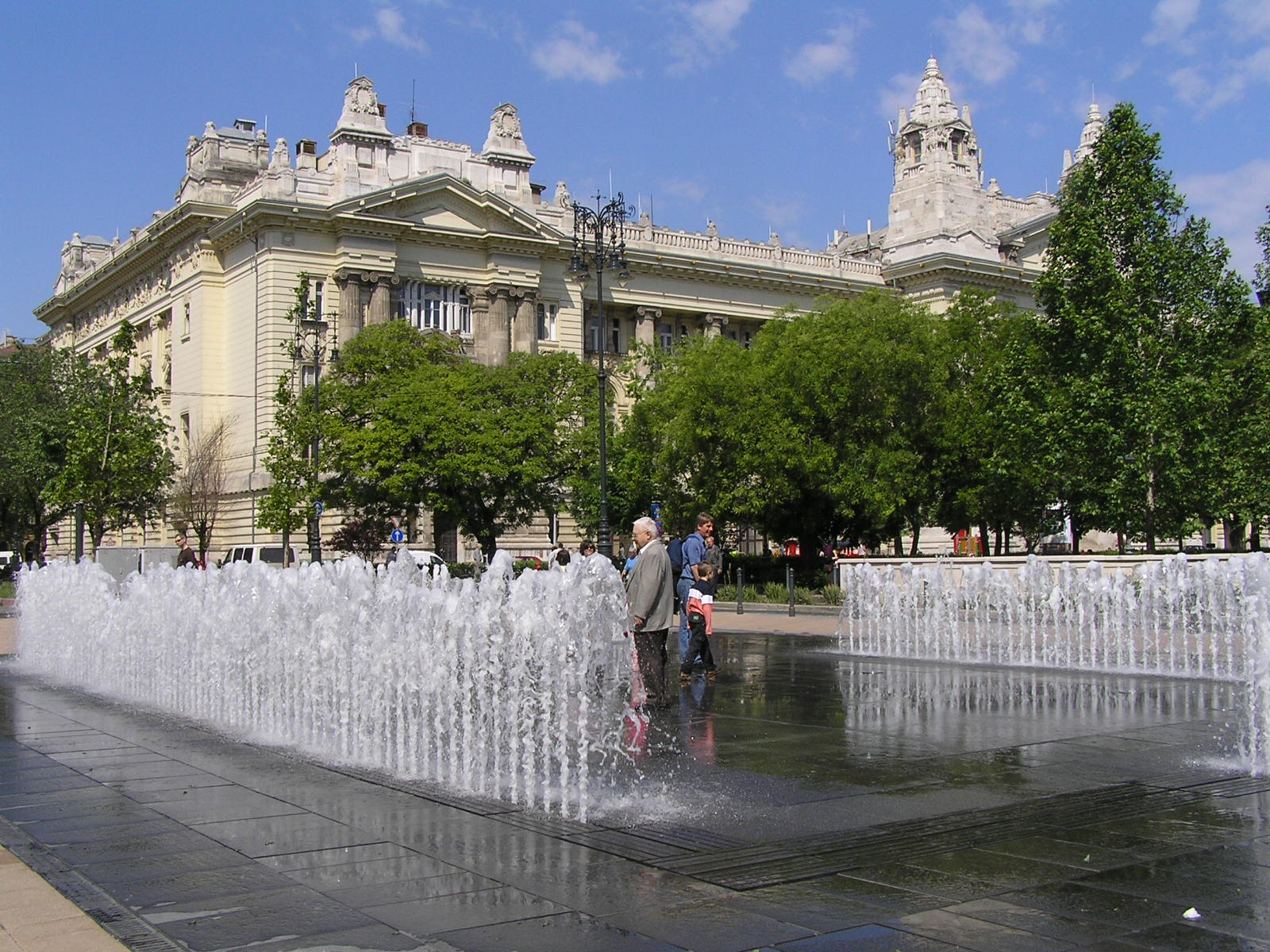 0 035 Szabadság tér Okos szökőkút