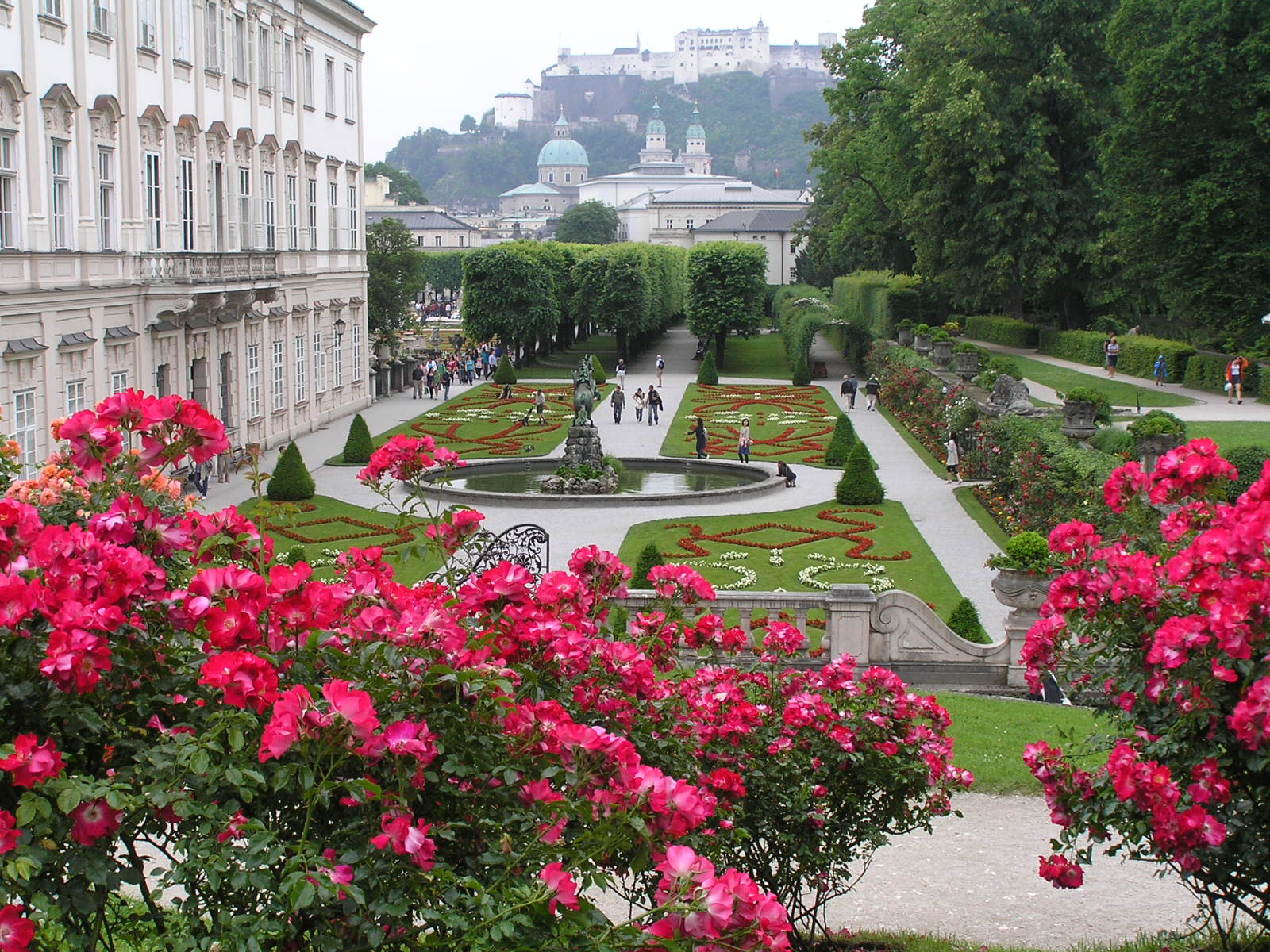 o 533 Salzburg,Mirabell kastély és a Salzburgi vár