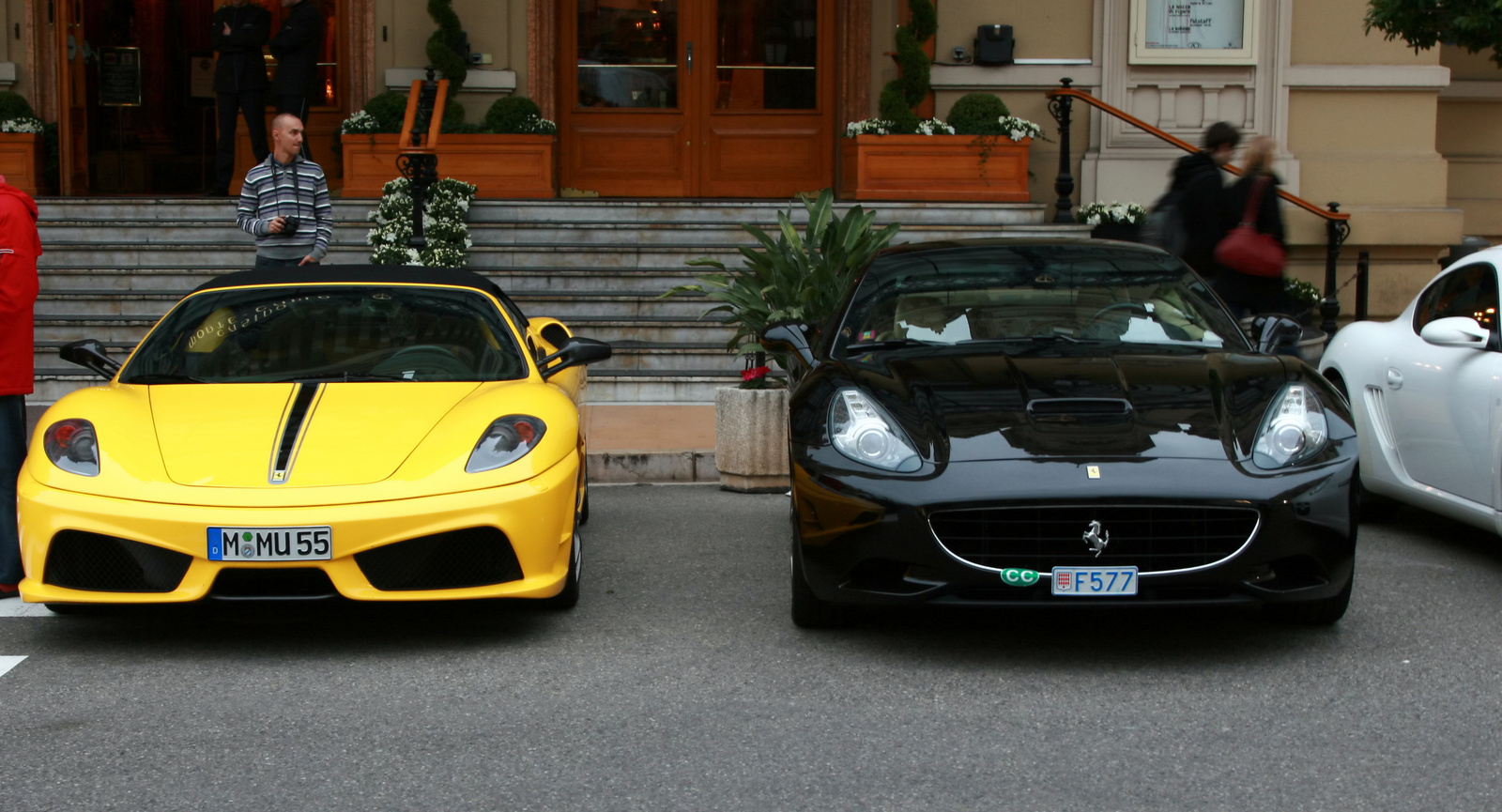 Ferrari California&amp; Scuderia Spider 16M