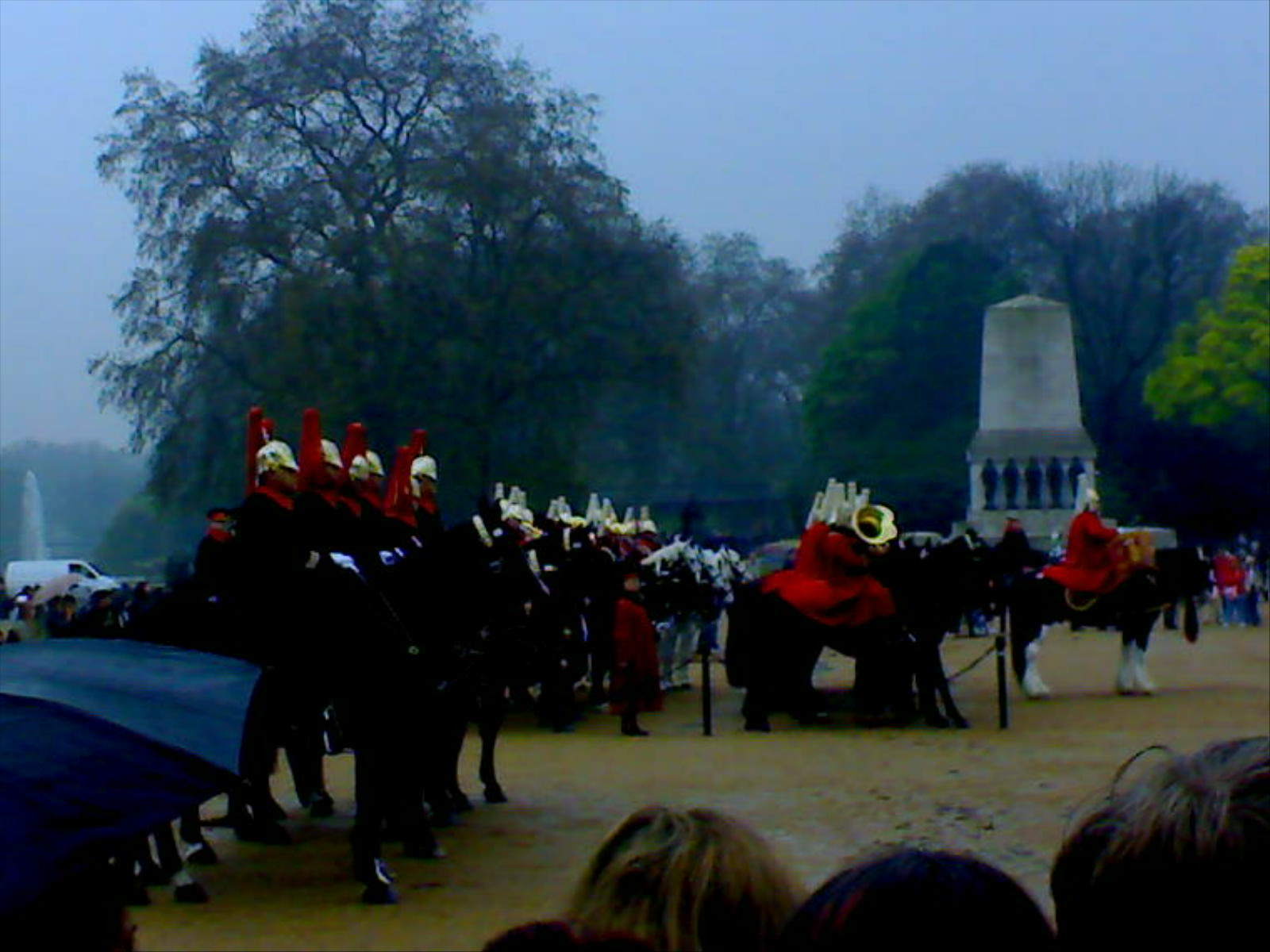 London 2008. telefon 075