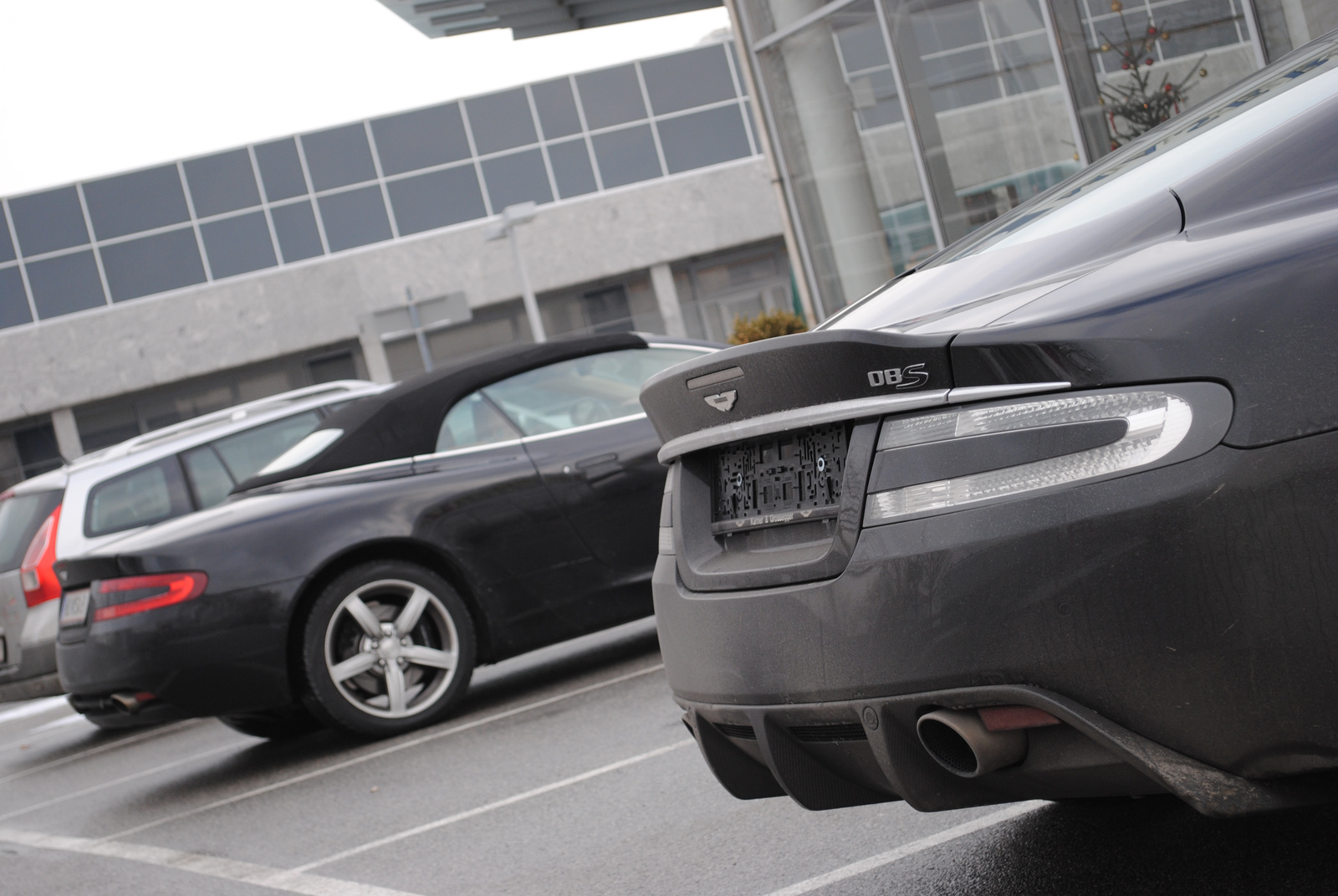 Aston Martin DBS & Aston Martin DB9 Volante