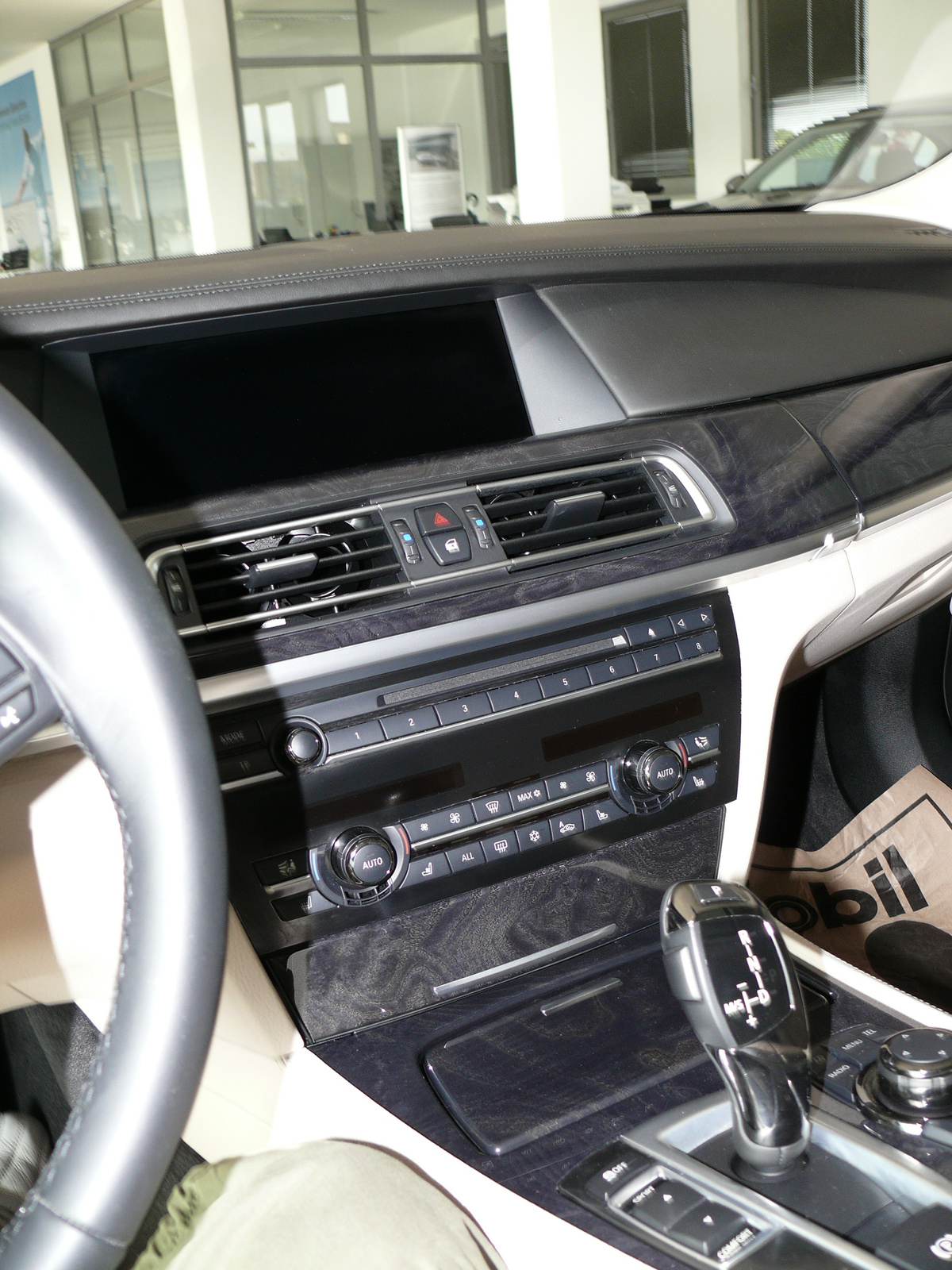 BMW 750Li Inside