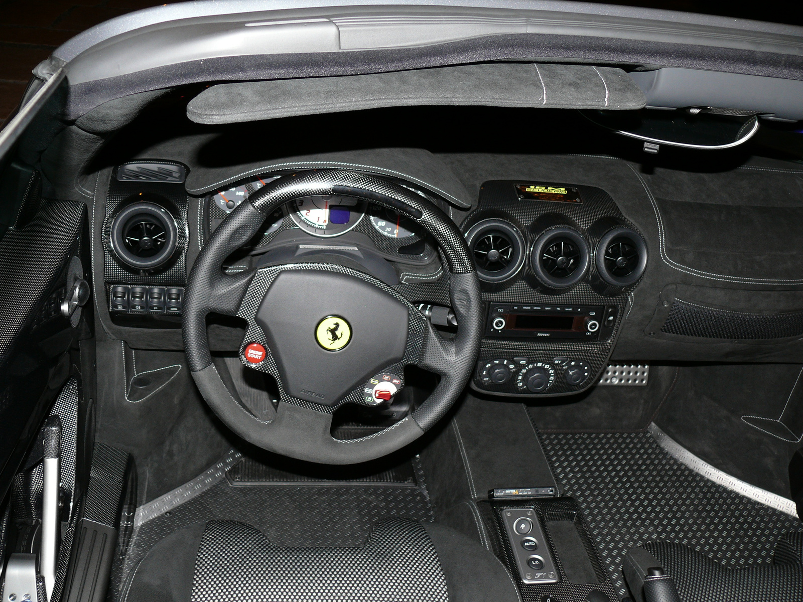 Ferrari F430 Scuderia 16M Full Carbon belső