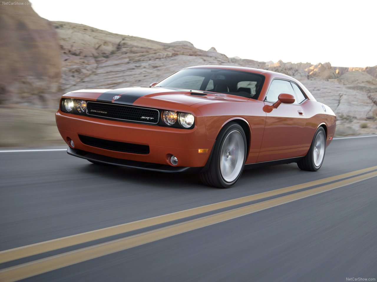 Dodge-Challenger SRT8 2008 1280x960 wallpaper 0b