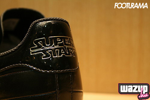 adidas-superstar-darth-vader-4