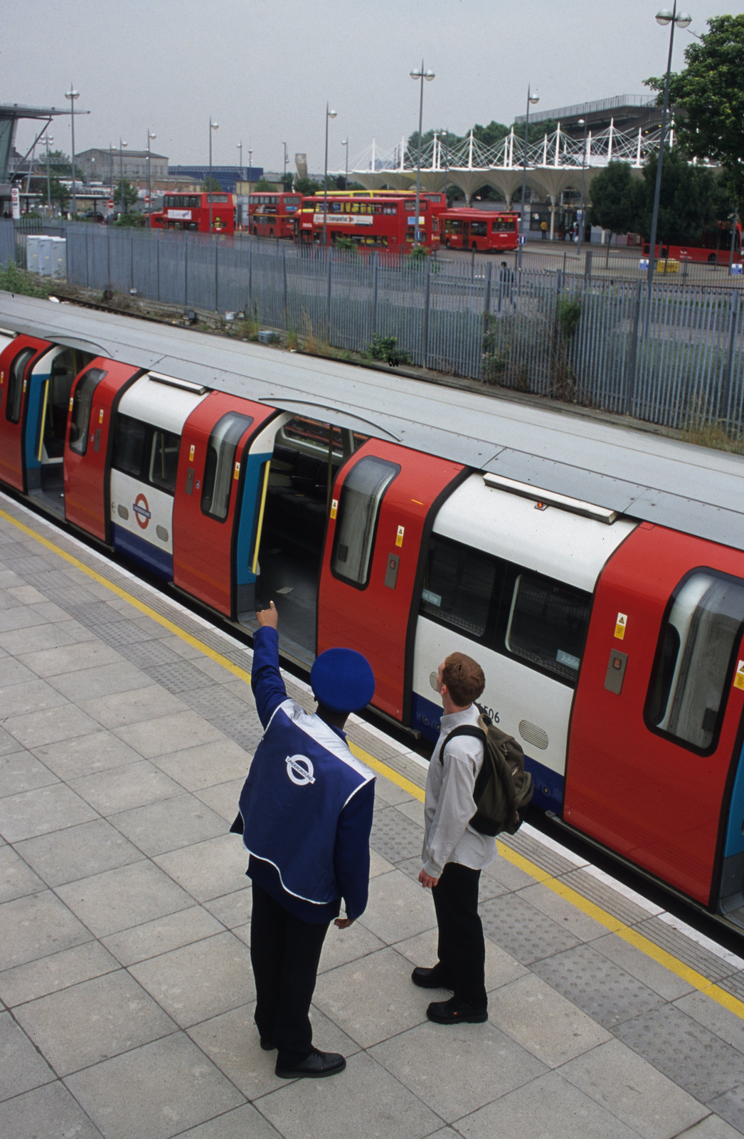 tube-station-staff