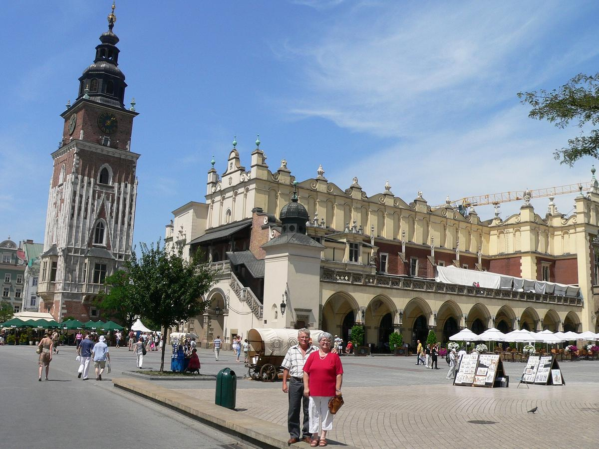 piactér a posztóházzal