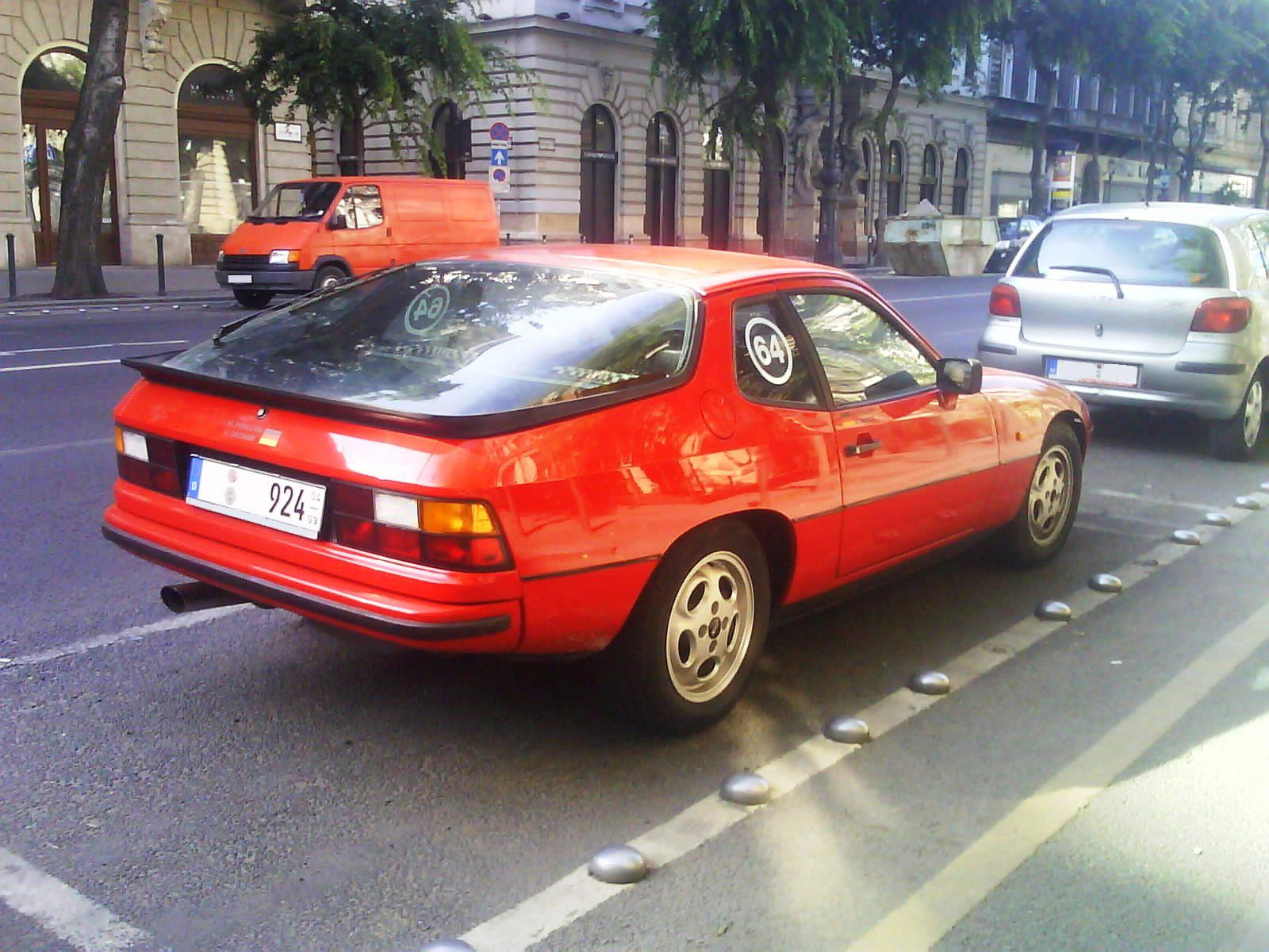 Porsche  924