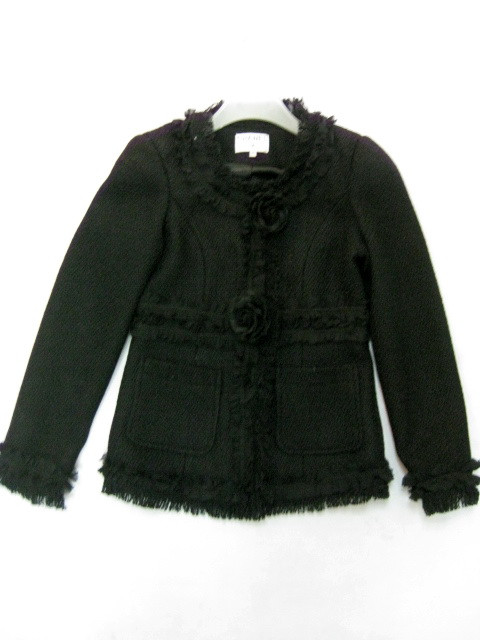 91013A-25A   CHANEL  WOOL JACKET SIZE 2 4 6PRICE USD49