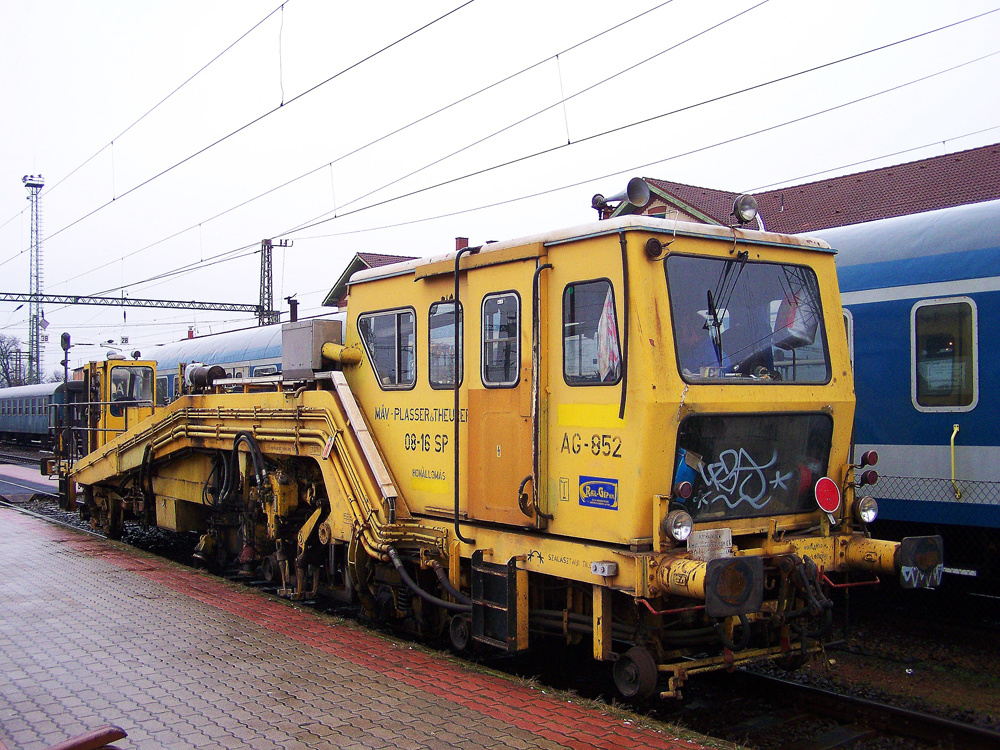 AG - 852 Dombóvár (2010.11.23).