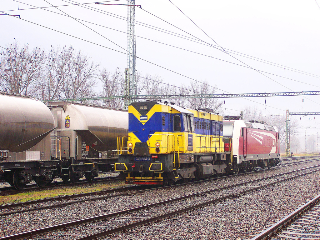 740 604 - 4 + 481 002 - 8 Dombóvár (2010.11.19).