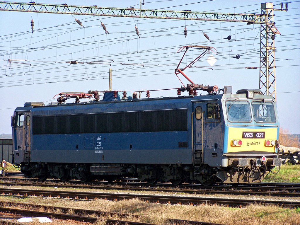 V63 - 021 Dombóvár (2010.10.28).