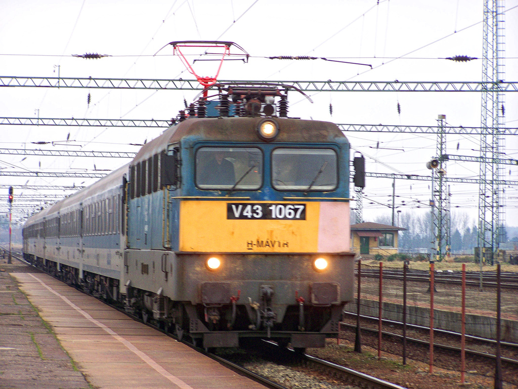 V43 - 1067 Dombóvár (2011.01.05).