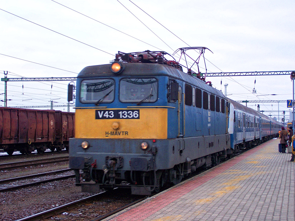 V43 - 1336 Dombóvár (2011.01.25)01.