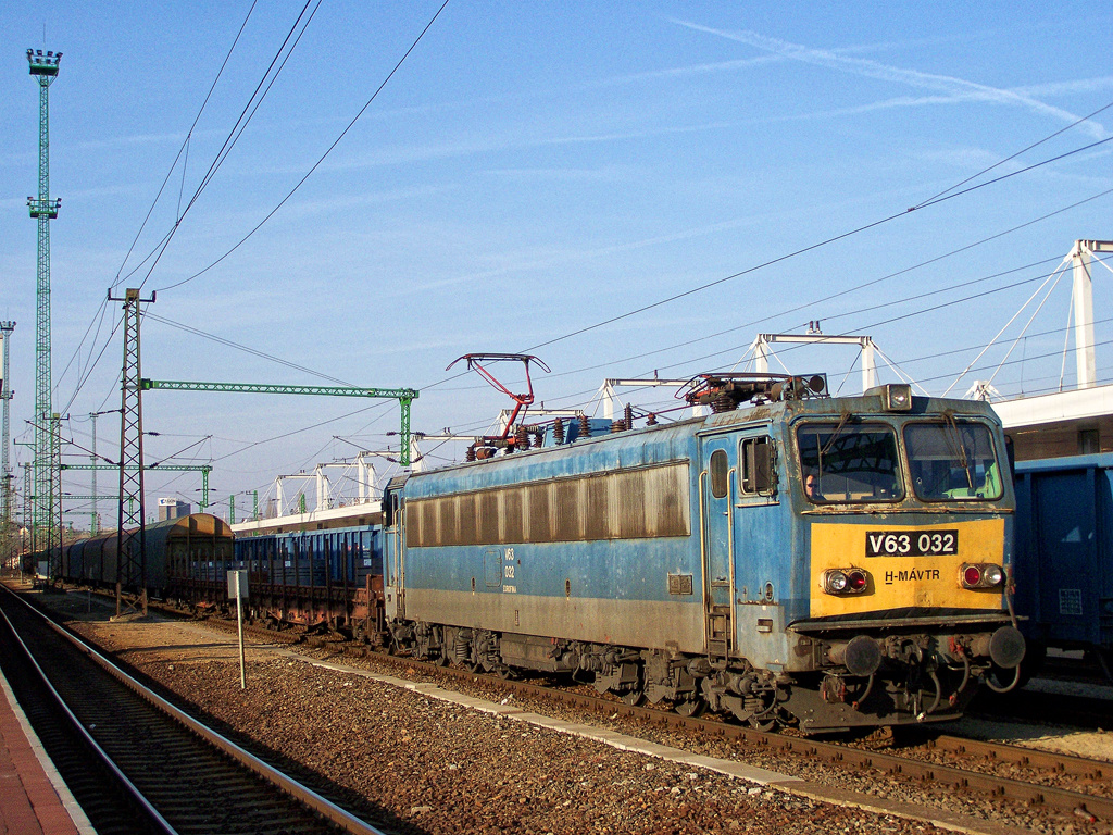 V63 - 032 Kelenföld (2011.03.12)