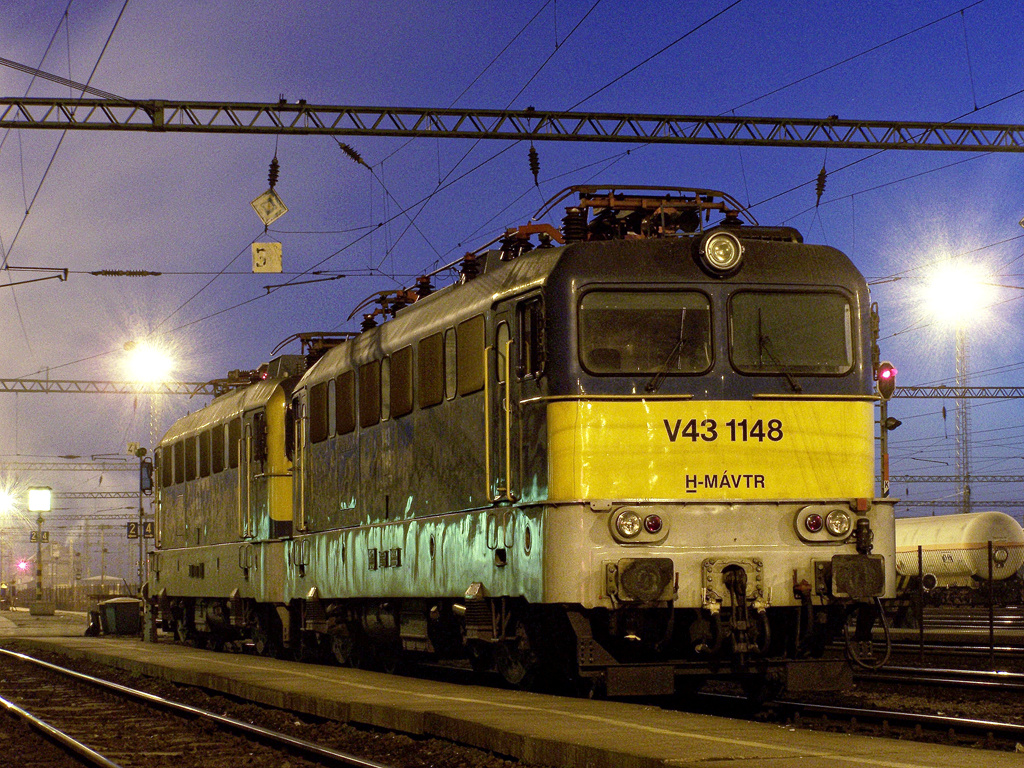 V43 - 1148 + V43 - 3313 Dombóvár (2011.01.17).