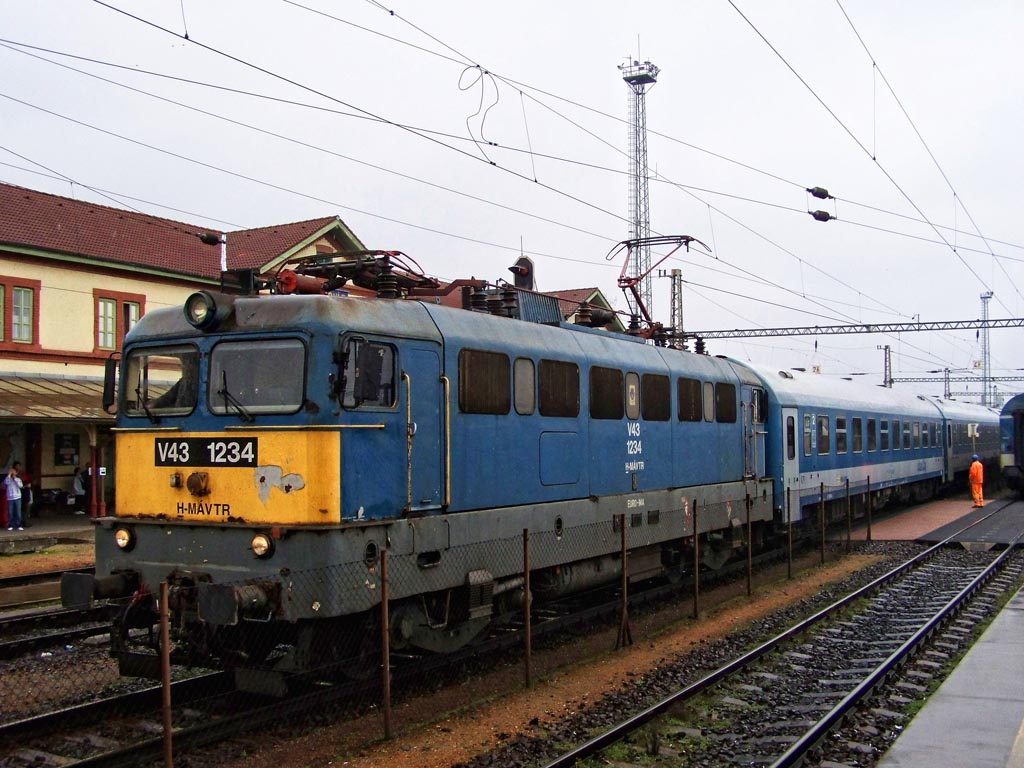 V43 - 1234 Dombóvár (2011.03.28).