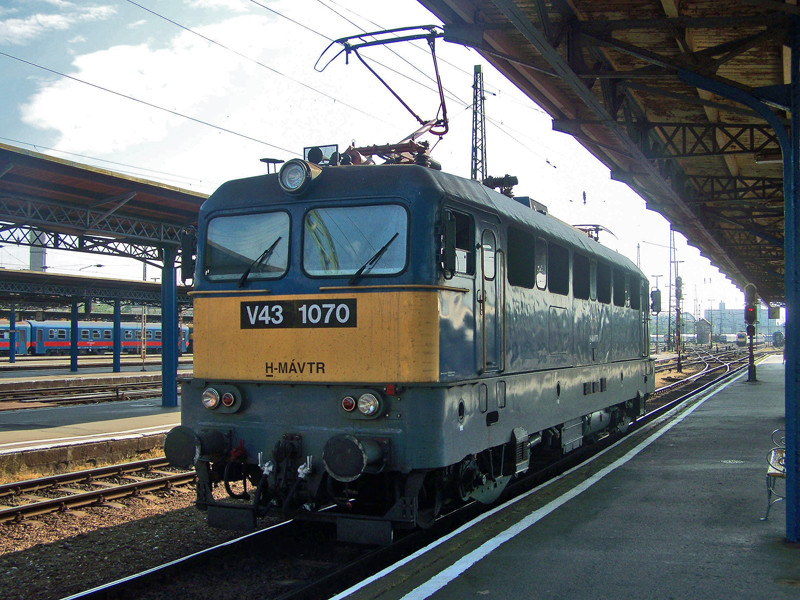 V43 - 1070 BP Keleti (2009.08.18)