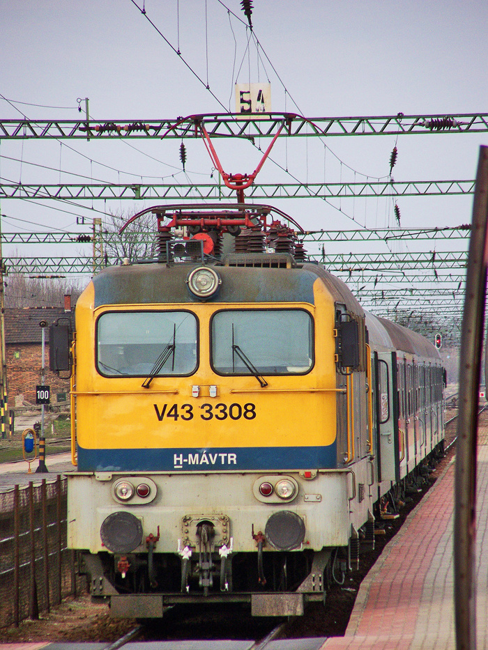 V43 - 3308 Dombóvár (2010.03.20).