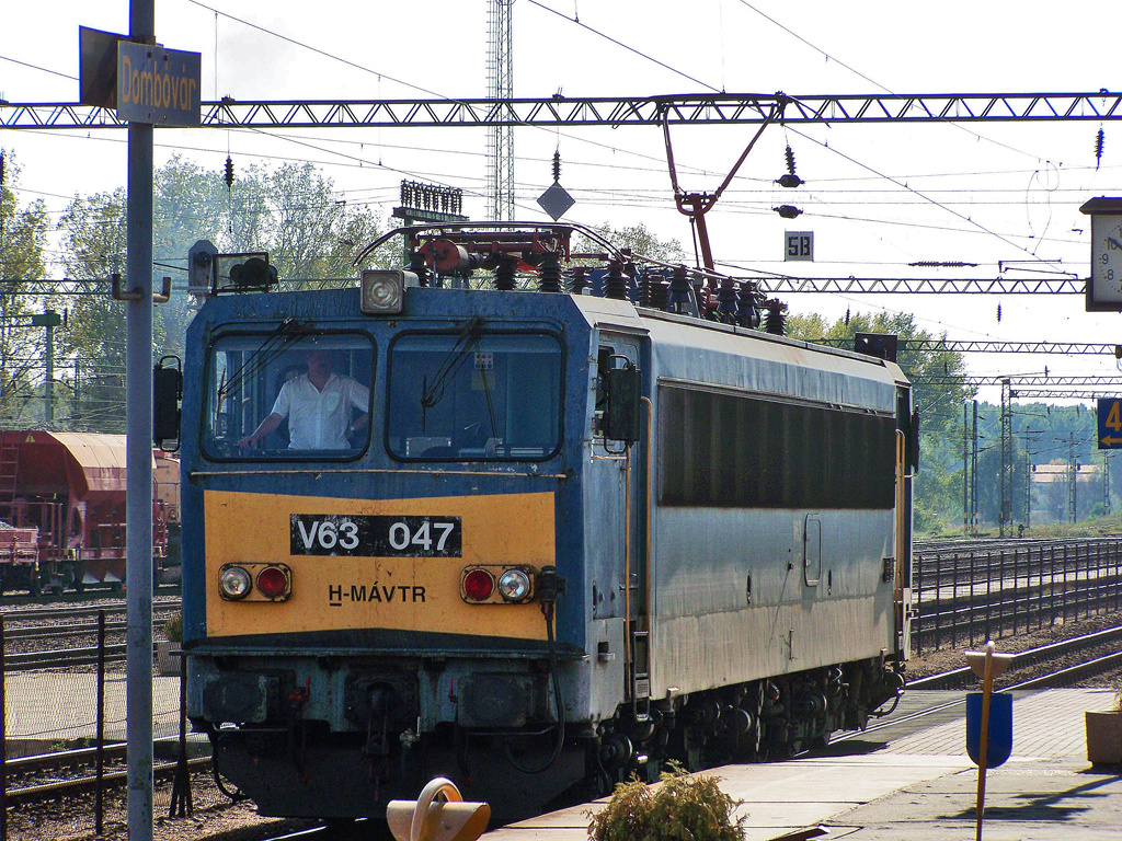 V63 - 047 Dombóvár (2009.10.06)01.