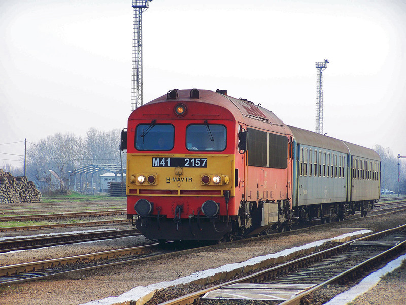 M41 - 2157 Bátaszék (2009.11.27).