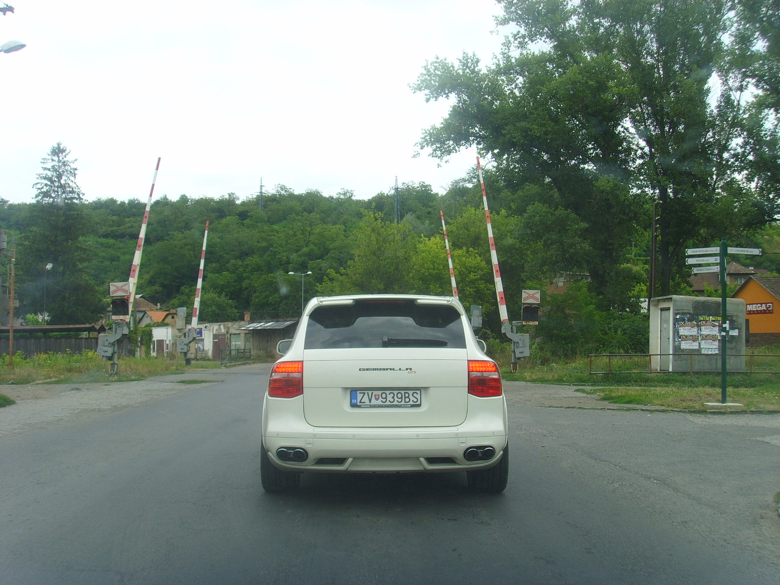 PORSCHE CAYENNE GEMBALLA