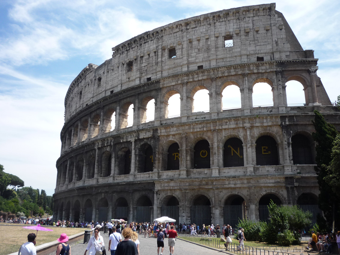 Colosseum nappal
