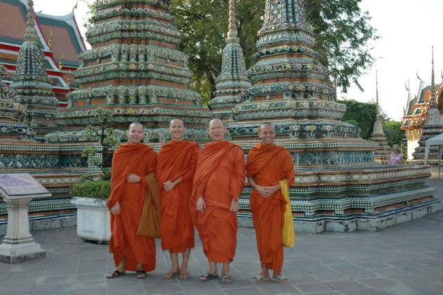 monks2