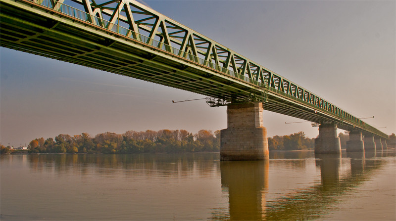 Északi-összekötő-vasúti-híd