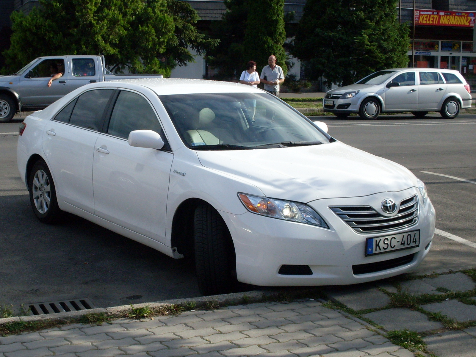 TOYOTA CAMRY HYBRID