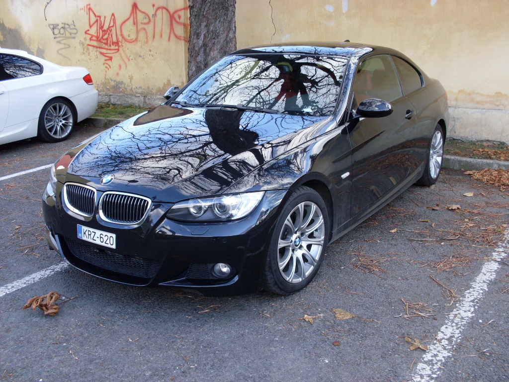 BMW 325i COUPE (E-92)