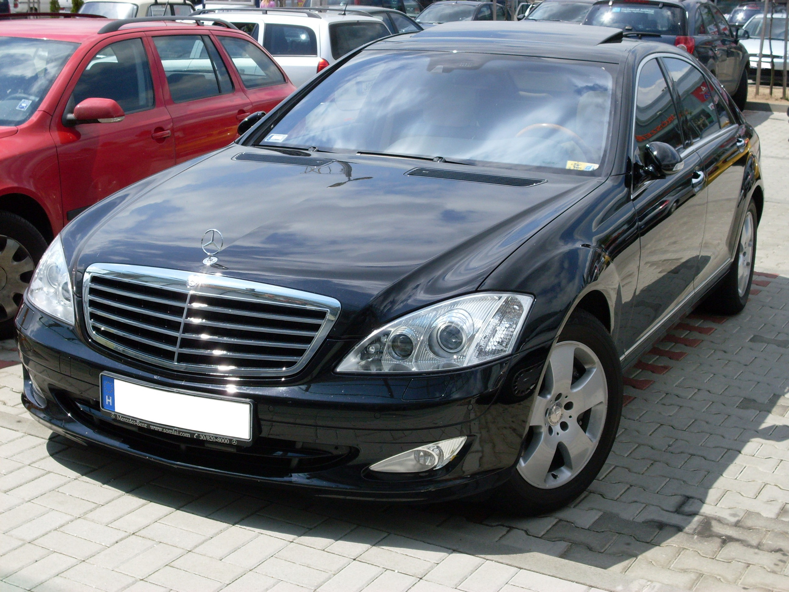 MERCEDES-BENZ S-CLASS (W221)