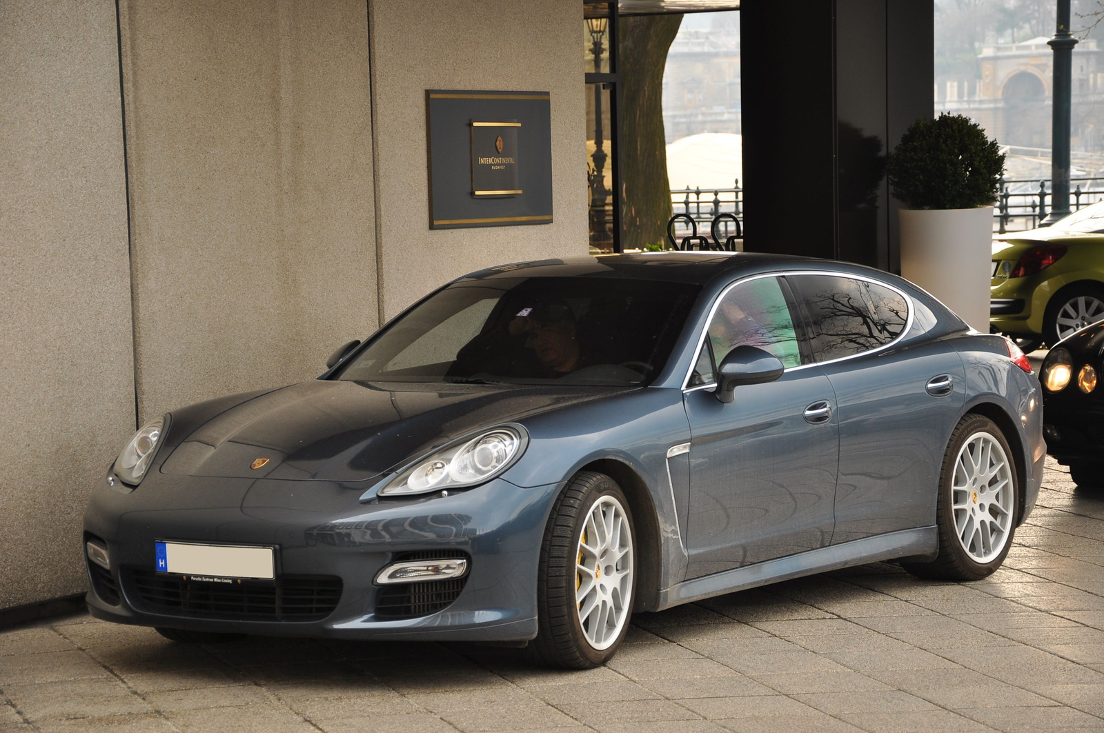 Porsche Panamera 059