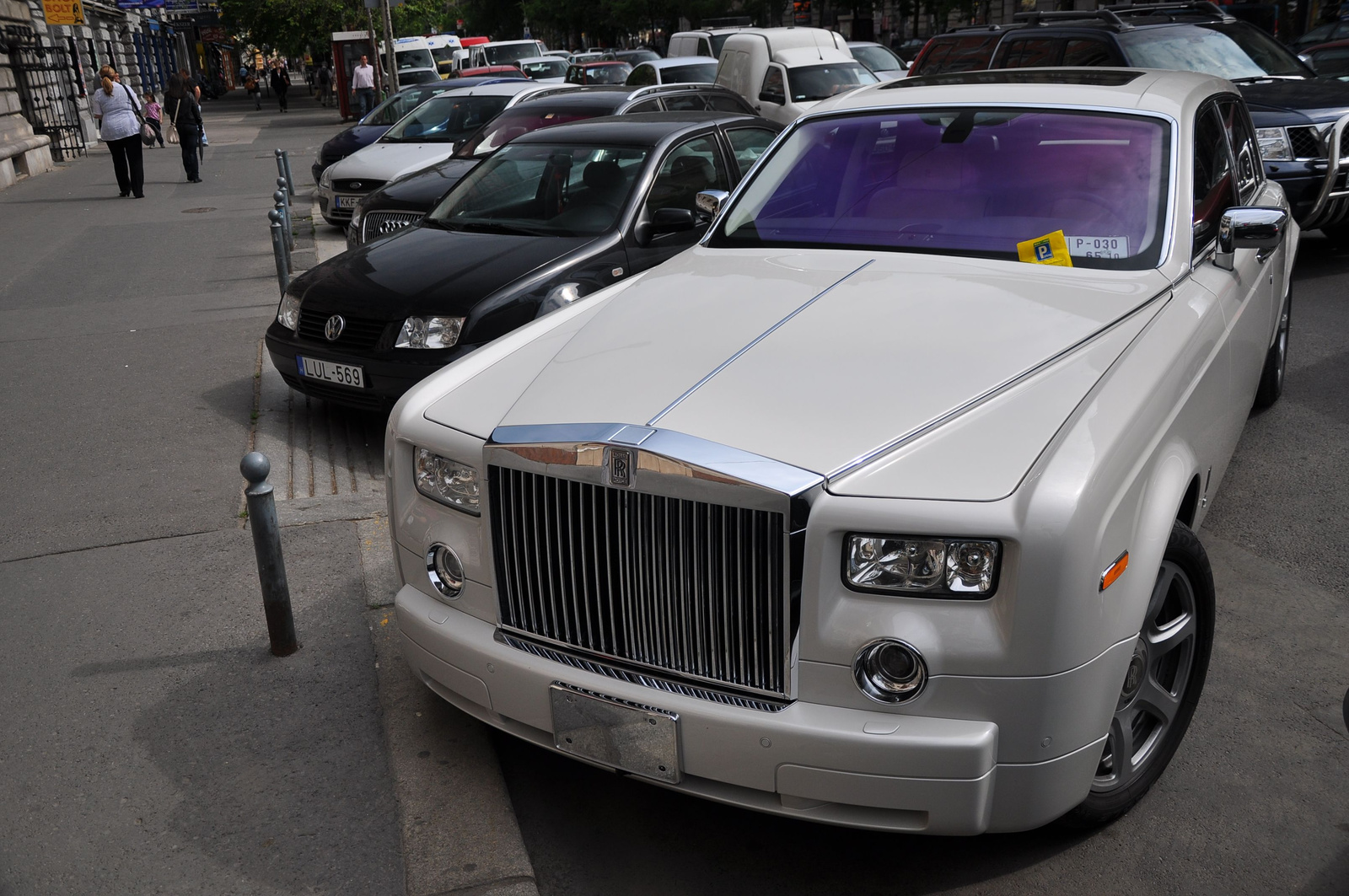 Rolls-Royce Phantom 114