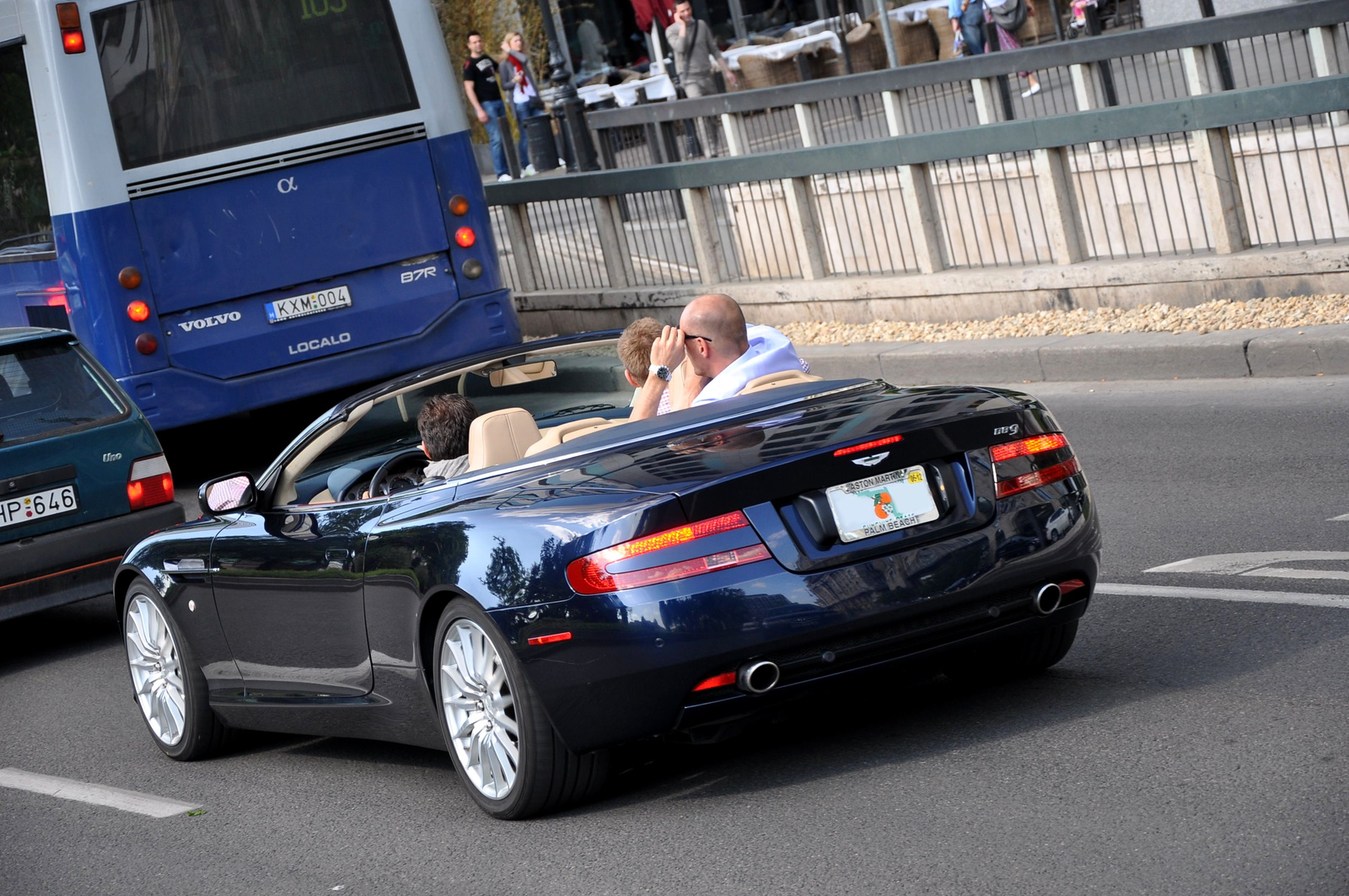 Aston Martin DB9 Volante 098