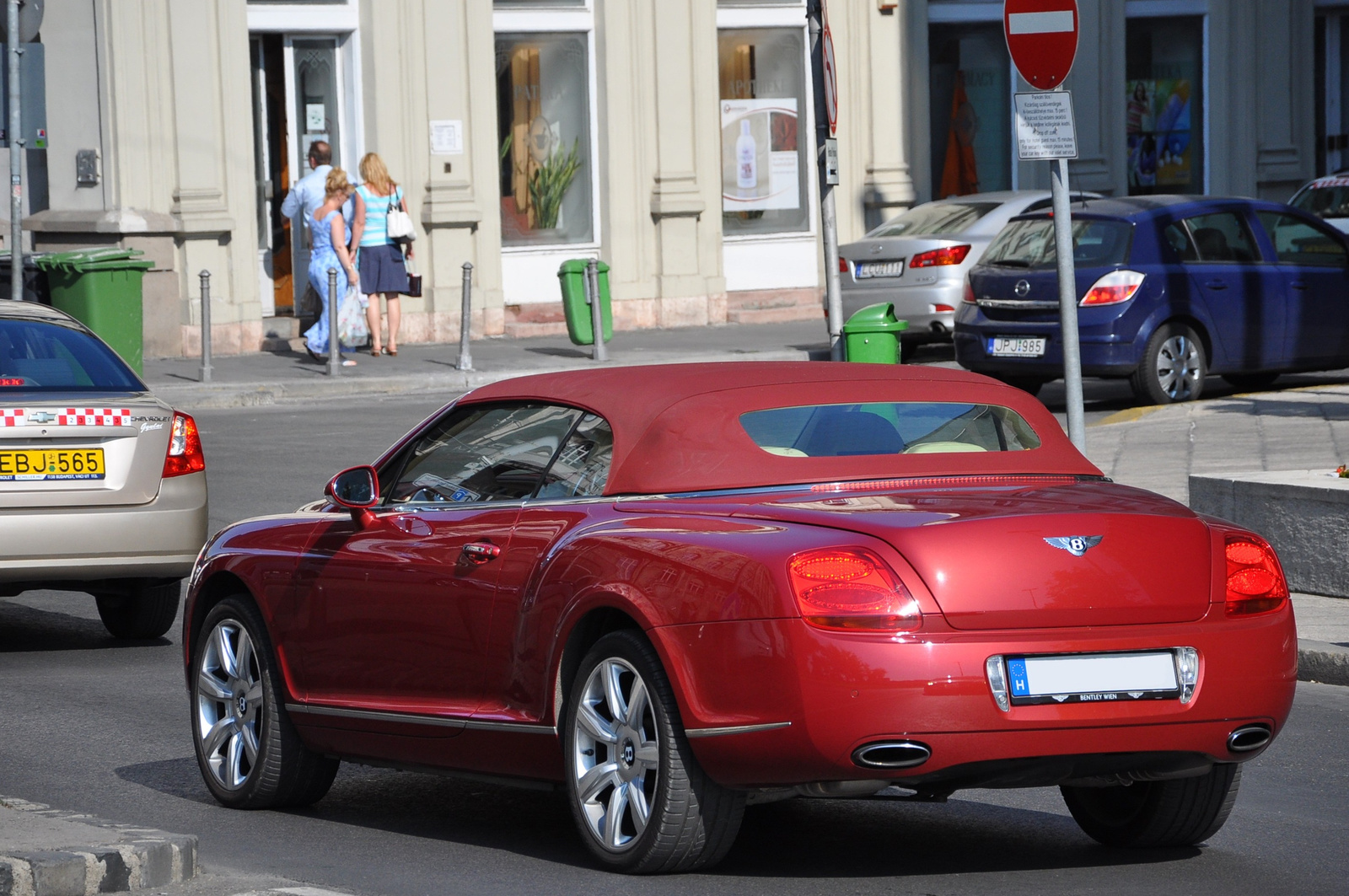 Bentley Continental GTC 060