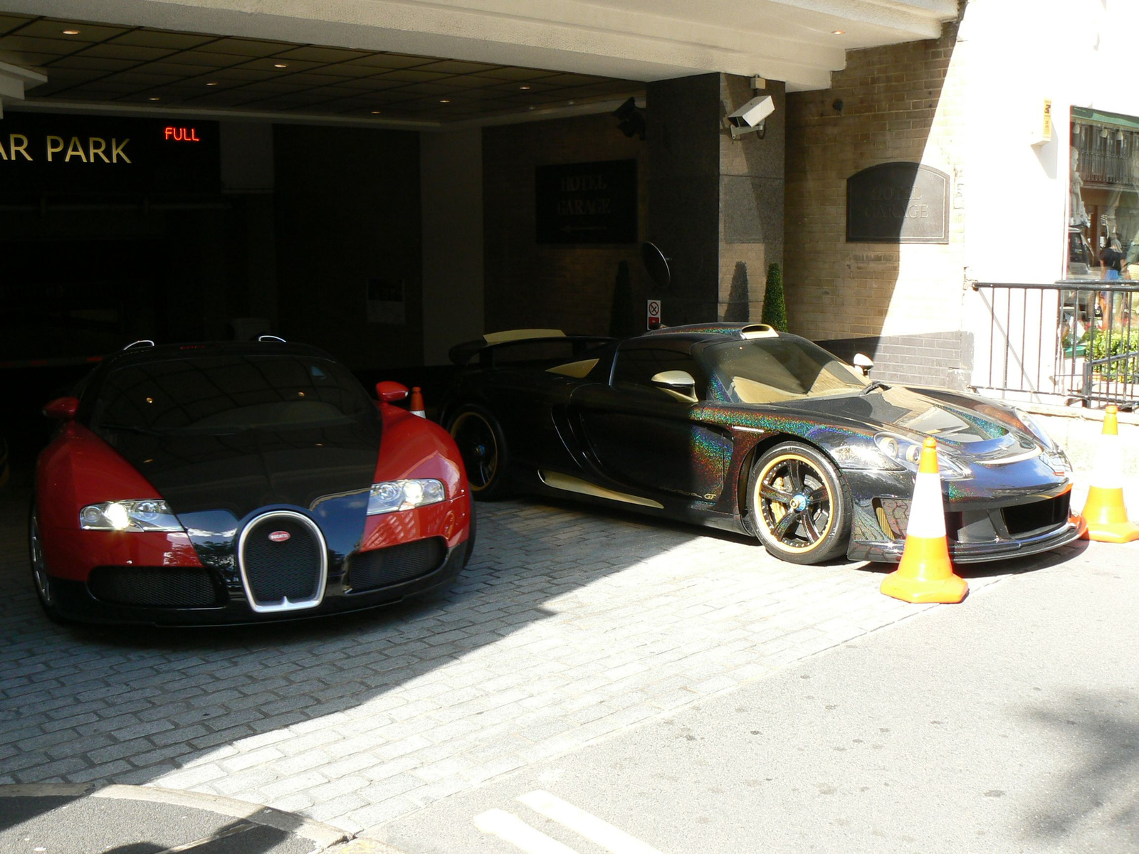 (3) Bugatti Veyron & Gemballa Mirage